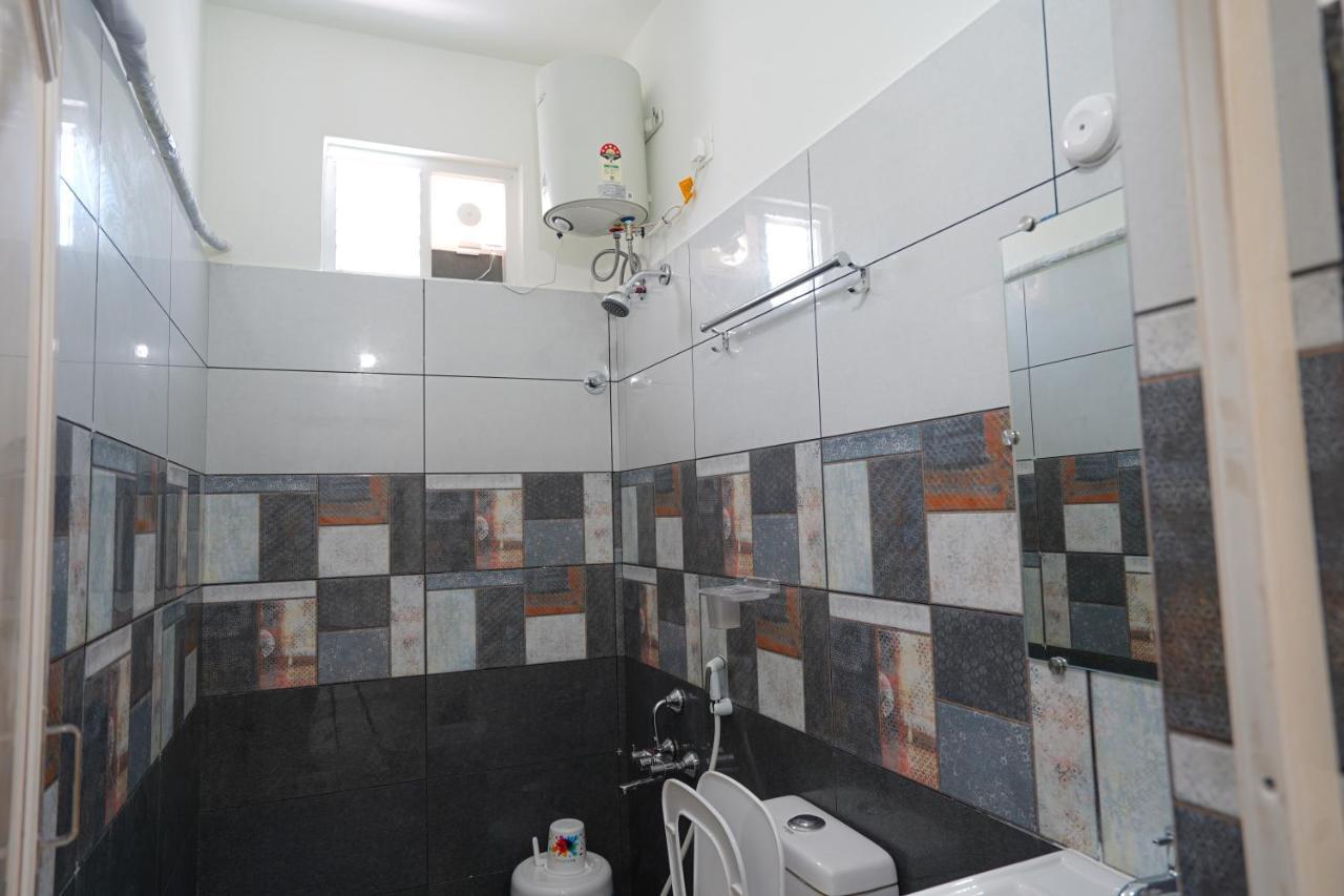 Mahasri Studio Apartments- Brand New Fully Furnished Air Conditioned Studio Apartments Τιρουπάτι Εξωτερικό φωτογραφία
